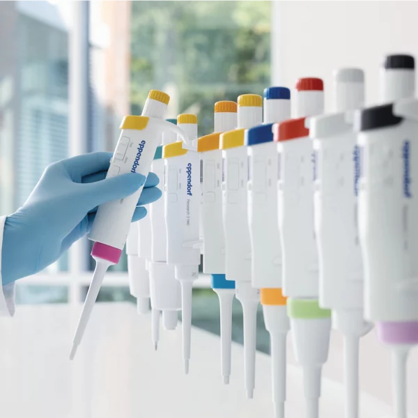 Pipety jednokanałowe Eppendorf Research 3 neo 1
